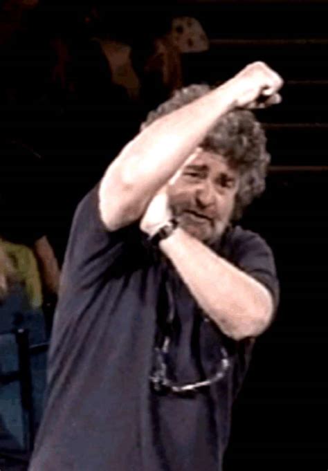 Il sindaco ha risposto che si aspetta delle scuse e. Beppe Grillo, Poujadist | Arun with a View