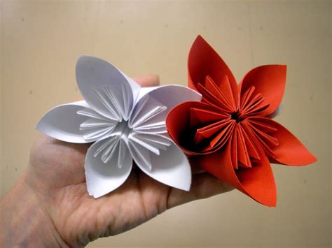Origami Flowers For Beginners Making An Easy Origami Flower Easy