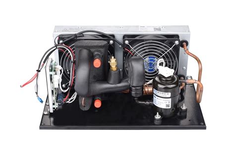 Fans are required here, as well to push around the water and keep the system cool. Plate Type Liquid Chiller - The World's Smallest Cooling ...