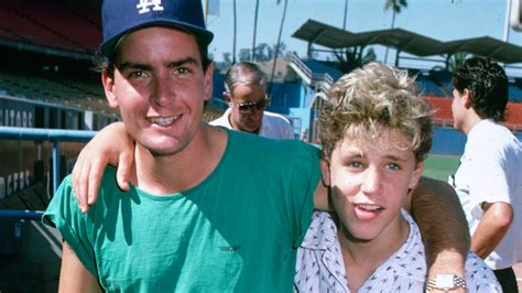 Charlie Sheen Denies Raping Teenage Corey Haim 30 Years Ago Huffpost