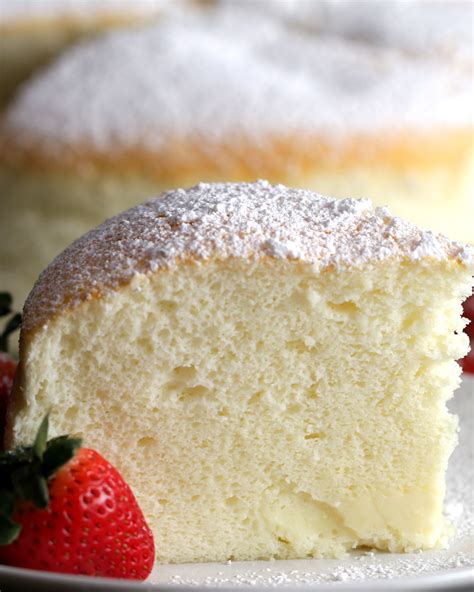 This Jiggly Fluffy Japanese Cheesecake Is What Dreams Are Made Of