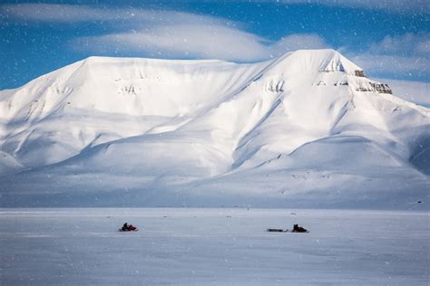 Последние твиты от north (@thenorthishere). Melting ice causing North Pole to move - Geographical Magazine