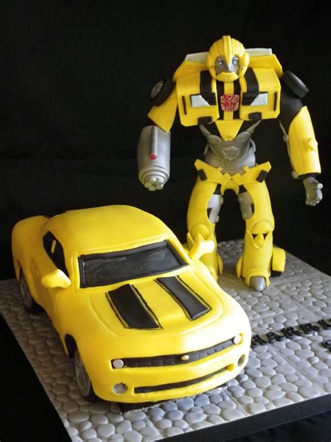 Дилан о'брайен, хейли стайнфелд, хорхе лендеборг мл. Bumble Bee Transformer - CakeCentral.com