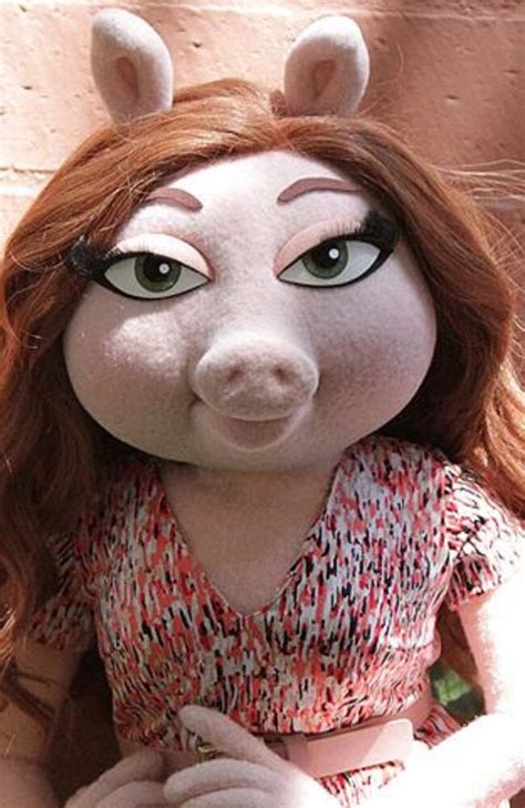The Muppets Meet Kermit The Frogs New Girlfriend Denise Daily Telegraph
