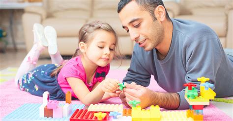 Los Padres Casi No Juegan Con Sus Hijos