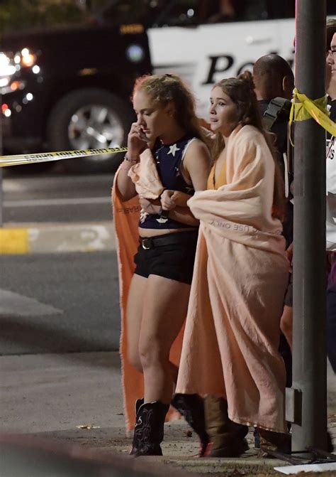 Thousand Oaks Mass Shooting 13 Dead Including Sheriffs Sergeant Gunman Identified Laist