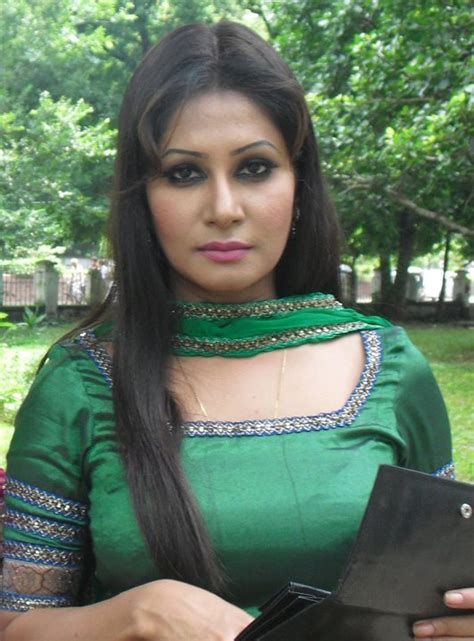 bangladeshi hot model and sexy tv actress picture photo and wallpaper collection bangladeshi