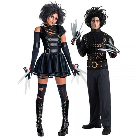 Couples' preparation on halloween is a bit more special. Couples Halloween costumes ideas for a unique party mood