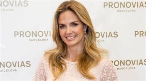 Insereix, desplega codi per inserir el vídeo. Pronovias abre una 'flagship store' en Sevilla