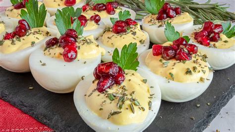 Christmas Deviled Eggs Recipe