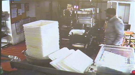 Video Shows Thief Stealing Safe From Crowded Restaurant