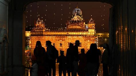 Diwali For Sikhs Celebrating Bandi Chhor Divas With The Triumph Of