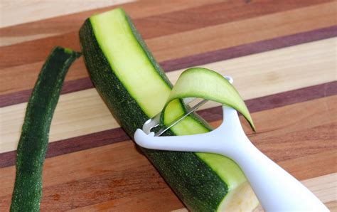 Learn how to cook zucchini, plus how to pick, store, and prep it. marys bites: Zucchini Ribbon Salad with Lemon Parmesan ...