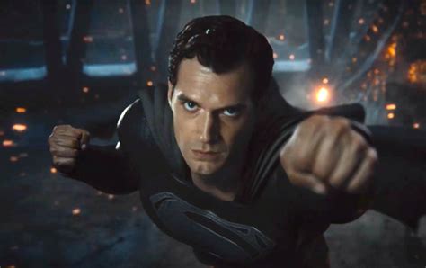 Breaking Latest Zack Snyders Justice League Trailer Teases Tons Of