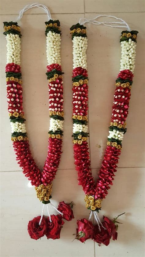 Maybe you would like to learn more about one of these? Pin by Vishnu Nirmal on GARLANDS | Flower garland wedding ...