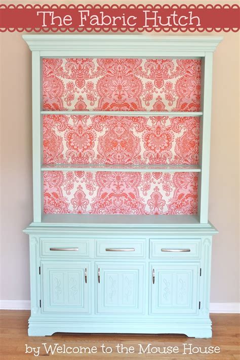 The Fabric Hutch: Removable Fabric Wallpaper Removable wallpaper is basically a renter's best friend, and it's one of the easiest ways to add an interesting design element to your kitchen without first, quality removable wallpaper isn't cheap, but there are a few ways to keep the cost down.