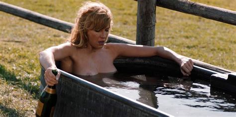 Kelly Reilly Naked Scene From Yellowstone Series Free Nude Porn Photos