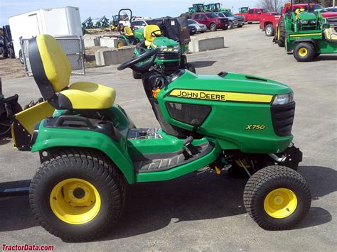 John Deere X750 Tractor Photos Information