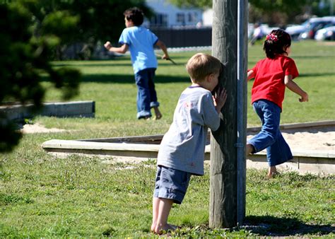 hide and seek, free photo files, #1436876 - FreeImages.com