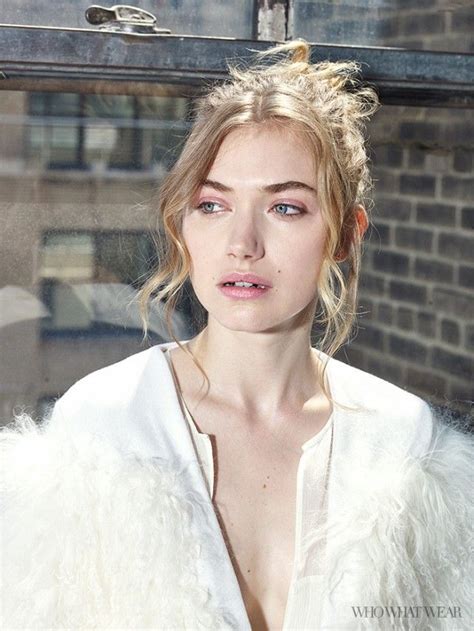 Imogen Poots Takes On Our Favourite Fall Looks Imogen Poots Hair Story Hairstyles Haircuts
