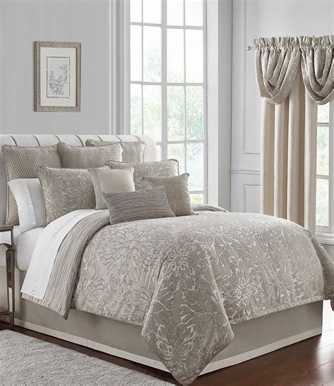 Get the lowest price on your favorite brands at poshmark. Waterford Arianna Comforter Set - Champagne Queen in 2020 ...