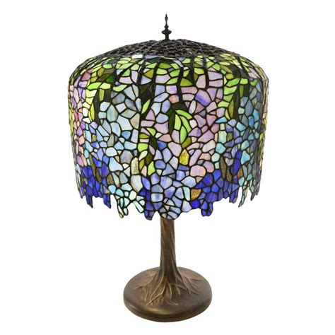 River Of Goods Tiffany Inspired Grand Wisteria Stained Glass 29 50 Table Lamp And Reviews Wayfair