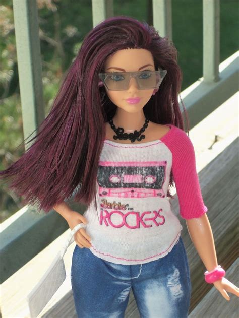 J Barbie Latina Videos