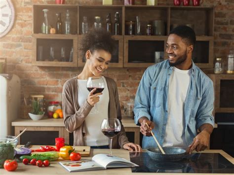 Here’s the Perfect Recipe for Creating a Romantic Dinner Date at Home