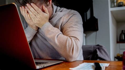Leicht ist man in der zeile oder spalte verrutscht oder verrechnet sich beim zusammenzählen der arbeitsstunden am monatsende. Längere Arbeitszeiten, mehr Burnouts: So verändert die ...