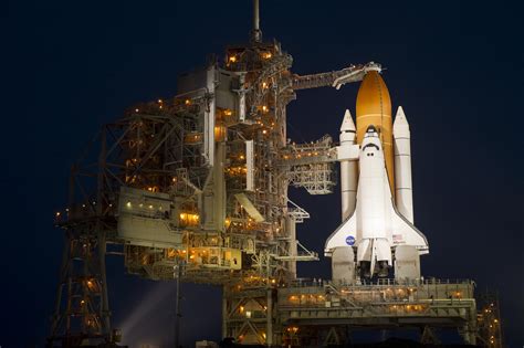 Space Shuttle Start Discovery First Space Shuttle To End A Career