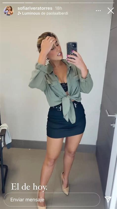 Sofía Rivera Torres Causa Sensación En Entallada Minifalda Y Bustier De Encaje