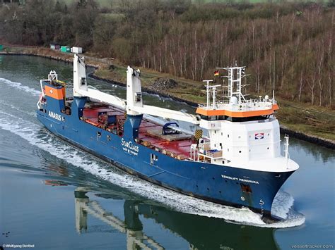 Amasus shipping b.v., delfzil, the netherlands. EEMSLIFT HENDRIKA Vessel photos for Wolfgang Berthel ...