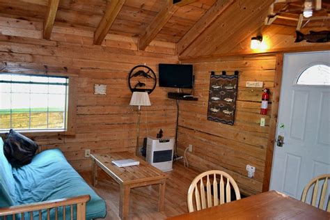 While rustic, our cabins have been updated with all the comforts of home. Fisherman's Cabin - Box Canyon Cabins