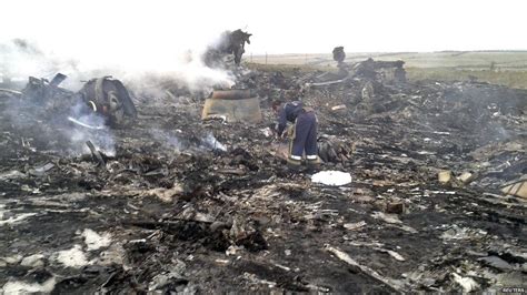 In Pictures Malaysia Airlines Plane Crash In Ukraine Bbc News