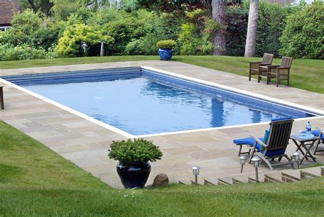 Il y en a pour tous les goûts. » Comment bien integrer votre piscine a votre jardin ?Le ...