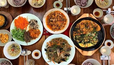 Below are the top 5 korean buffets in klang valley and kl that suit muslim palates, your ultimate choices. What to Eat in Seoul, South Korea