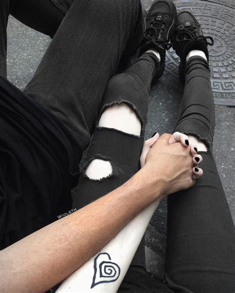 143k Likes 168 Comments Viola ♥ Wioleth On Instagram Cute Emo Couples Emo Couples Emo