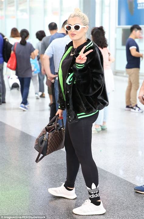 Bebe Rexha Flaunts Curves In Skintight Gym Gear In China Daily Mail