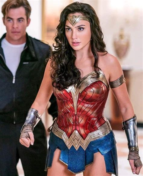 20 Sexy Photos Of Gal Gadot That Will Drive Wonder Woman Fans Nuts