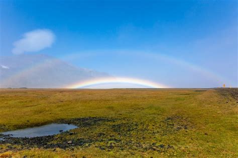 Paysage Islandais Avec Double Arc En Ciel Photo Premium