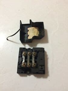 This 2008 ford f150 fuse diagram shows a central junction box located in the passenger compartment fuse panel located under the dash and a relay box under the hood. R129 1990 Mercedes Benz 500sl Underhood Small Fuse Box With Diagram | eBay