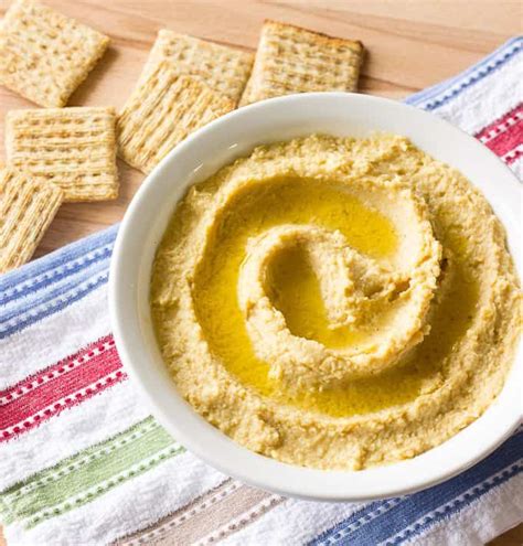 I think of that as a chickpea dip, though, not really hummus. Simple Hummus Without Tahini - The Wholesome Dish | Receta ...