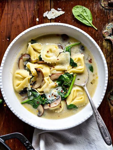 Spinach And Mushroom Tortellini Soup Foodtalk
