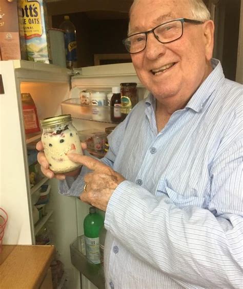 an 86 year old grandpa started his own weight loss instagram page and it s seriously amazing