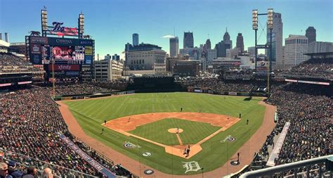 Comerica park baseball ferris wheel. Comerica Park, Detroit Tigers ballpark - Ballparks of Baseball
