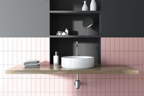 Pink bathrooms were common during the 1950's: 20 Pink Bathroom Ideas That Modernize Retro - The Plumbette