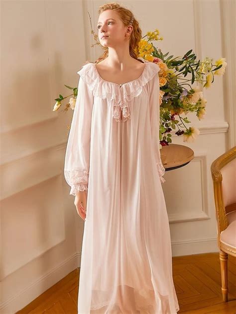 Vintage Nightgown Lace Nightgown Vintage Dresses Soft Nightgowns