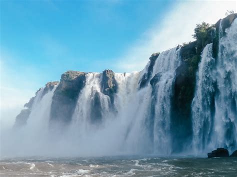Iguazú Falls Gigantische Wasserfälle In Südamerika Home Of Travel