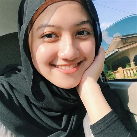 eyka beautiful hijab girl malaysian hijabi kecantikan wanita foto kehamilan