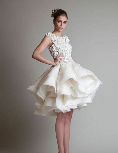 We would like to show you a description here but the site won't allow us. Hochzeitskleid halblang